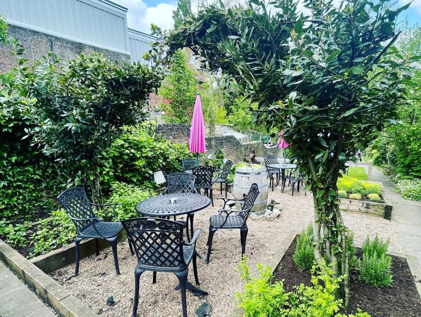 The Abbey Hotel باتيل المظهر الخارجي الصورة
